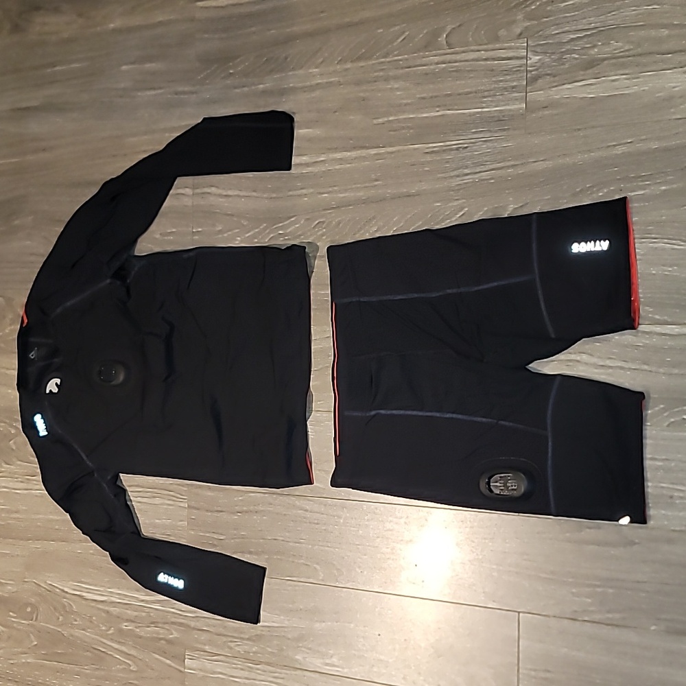 Mens ATHOS Compression Training outfit nwot